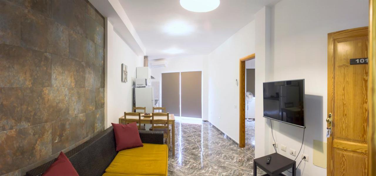 Apartamentos La Aldea Suites San Nicolás エクステリア 写真